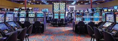 Jewels of Prosperity game interface showing live dealer tables and slot titles